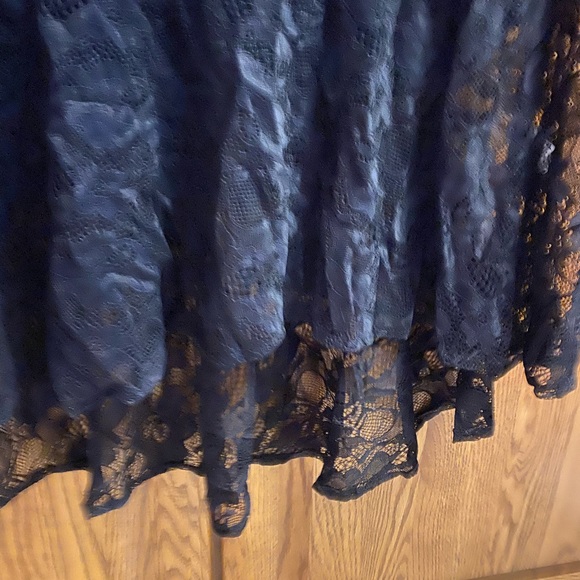 Gorgeous Black Off The Shoulder Lace Dress with Black Underlining.  Shein 3X. - Picture 4 of 10